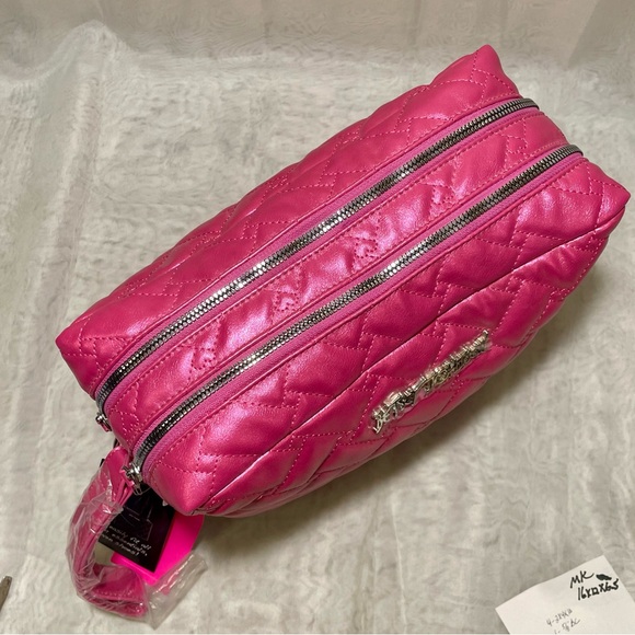 Betsey Johnson Fuchsia Large Quilted Cosmetic Bag, NWR - Picture 4 of 15